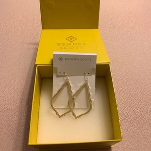 Kendra Scott Gold Sophee Drop Earrings